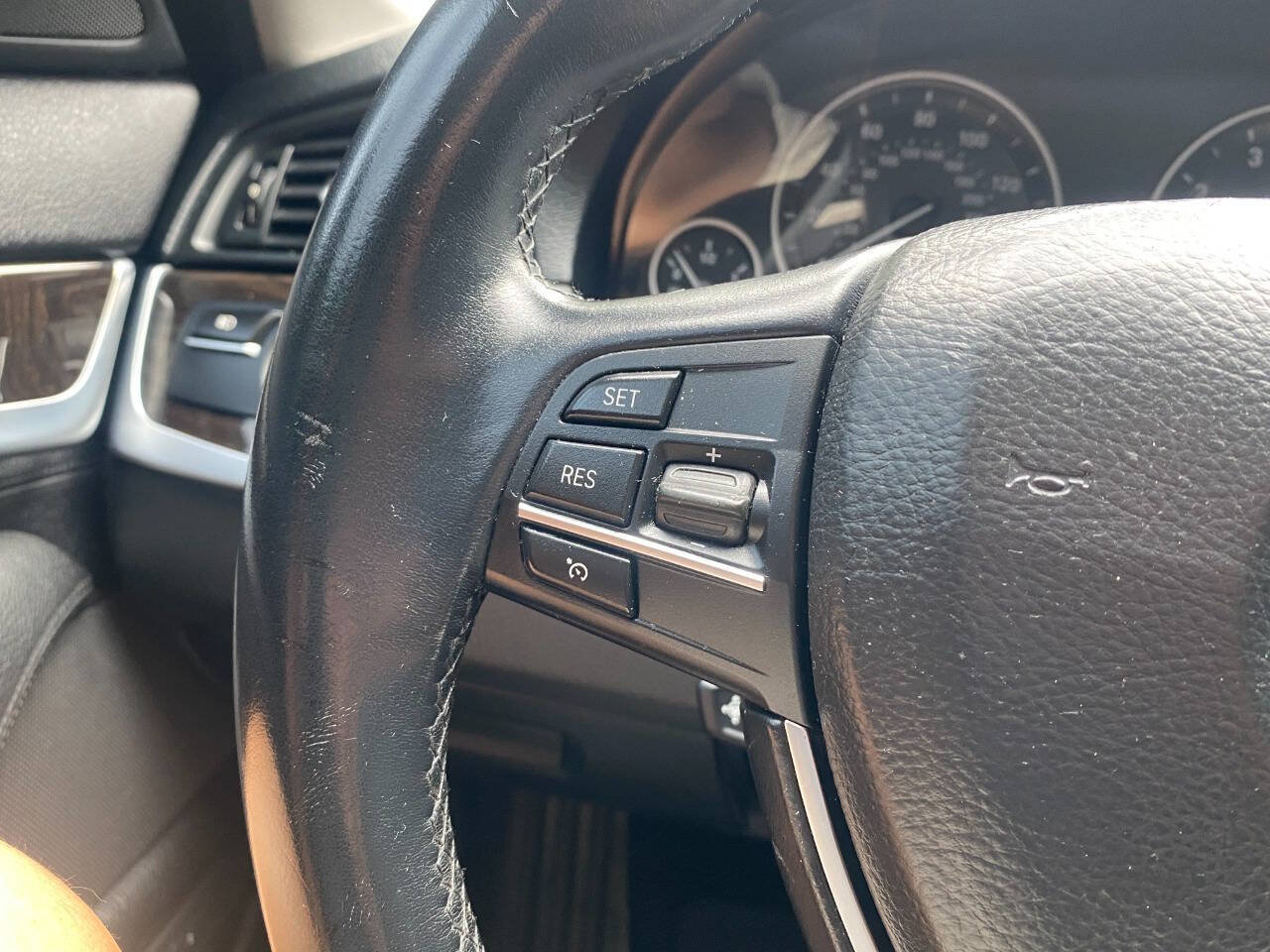 Used 2015 BMW 528i xDrive Sedan AWD/4WD image 24