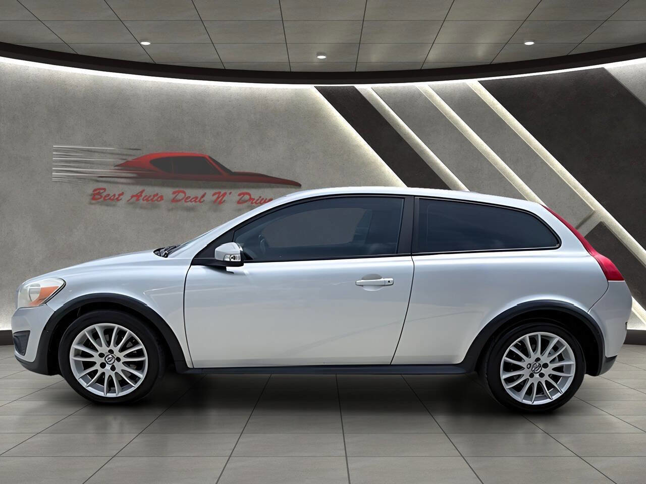 Used 2011 Volvo C30 T5 w/ Preferred Pkg FWD image 6