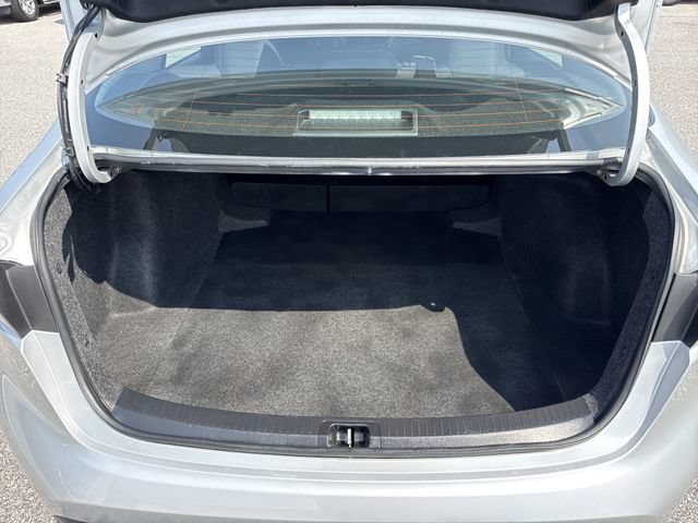 Used 2025 Toyota Corolla LE FWD image 29