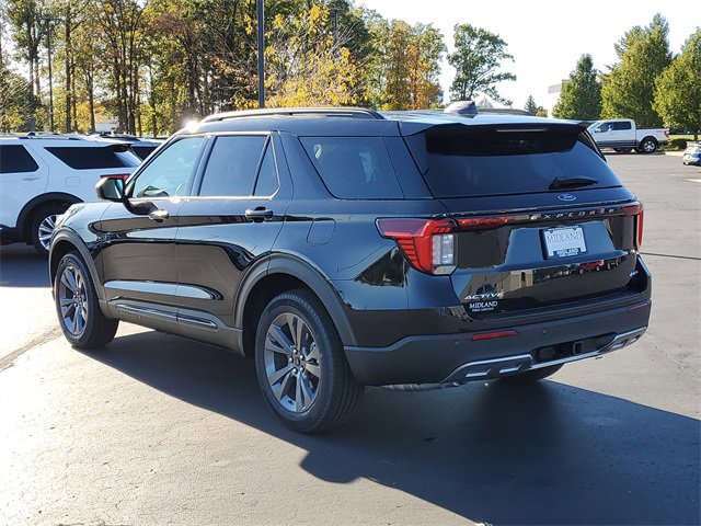 New 2026 Ford Explorer Active w/ Active Comfort Package image 4