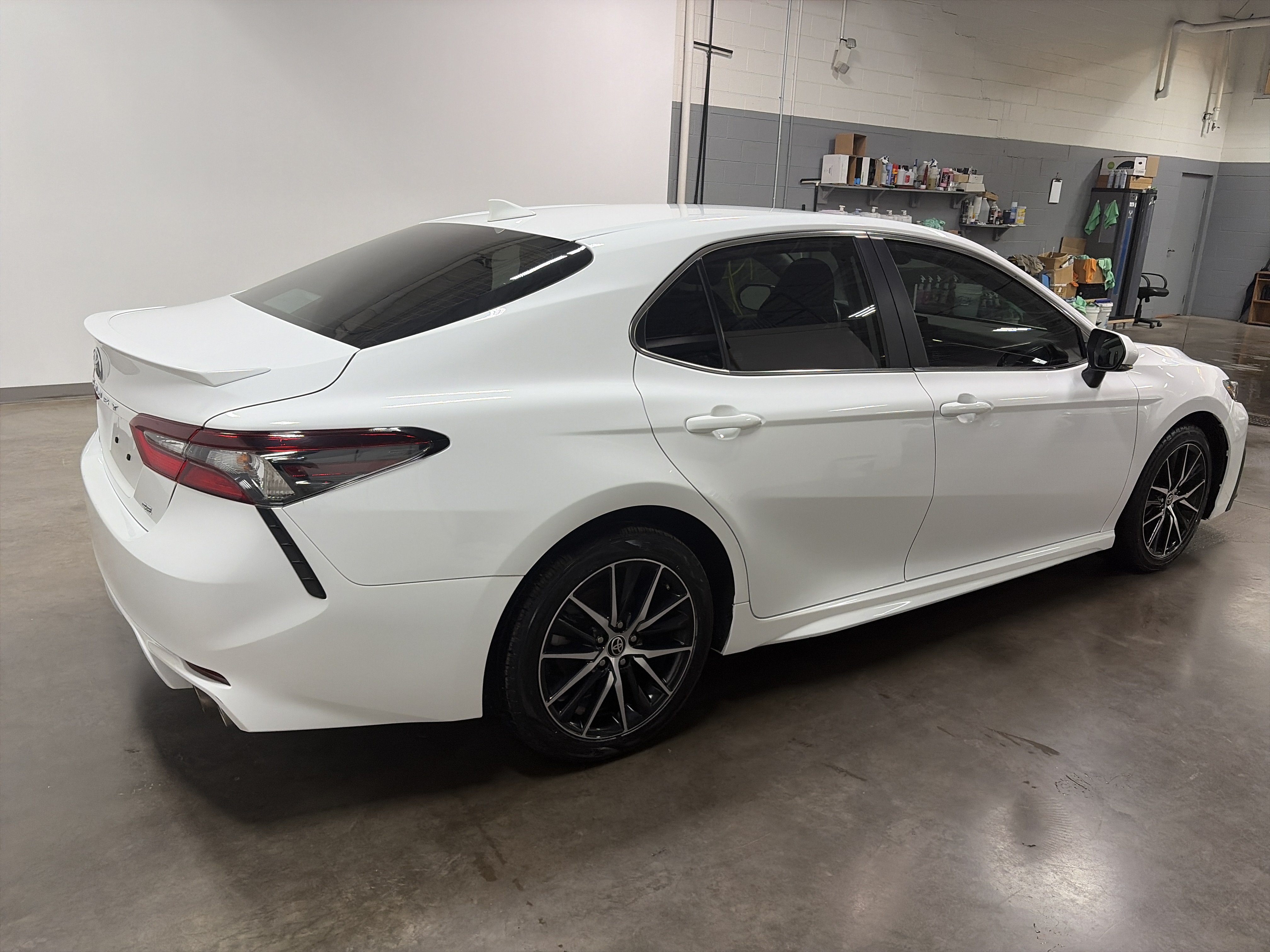 Used 2024 Toyota Camry SE w/ Convenience Package FWD video 3