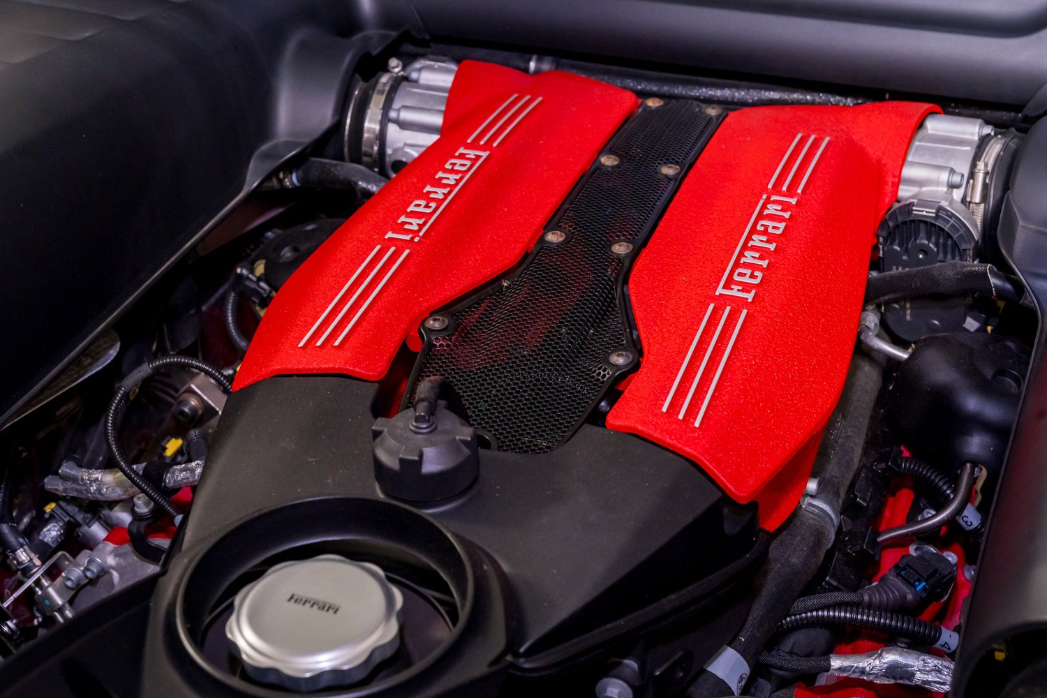 Used 2019 Ferrari 488 GTB RWD image 47