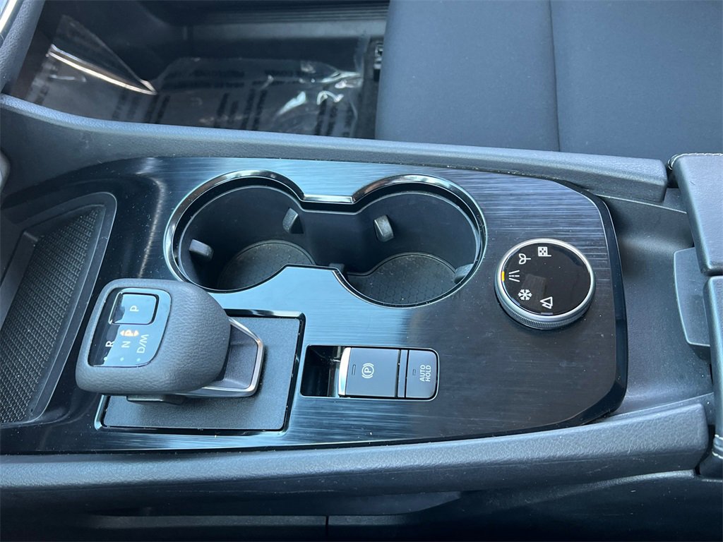 Used 2023 Nissan Rogue S image 21