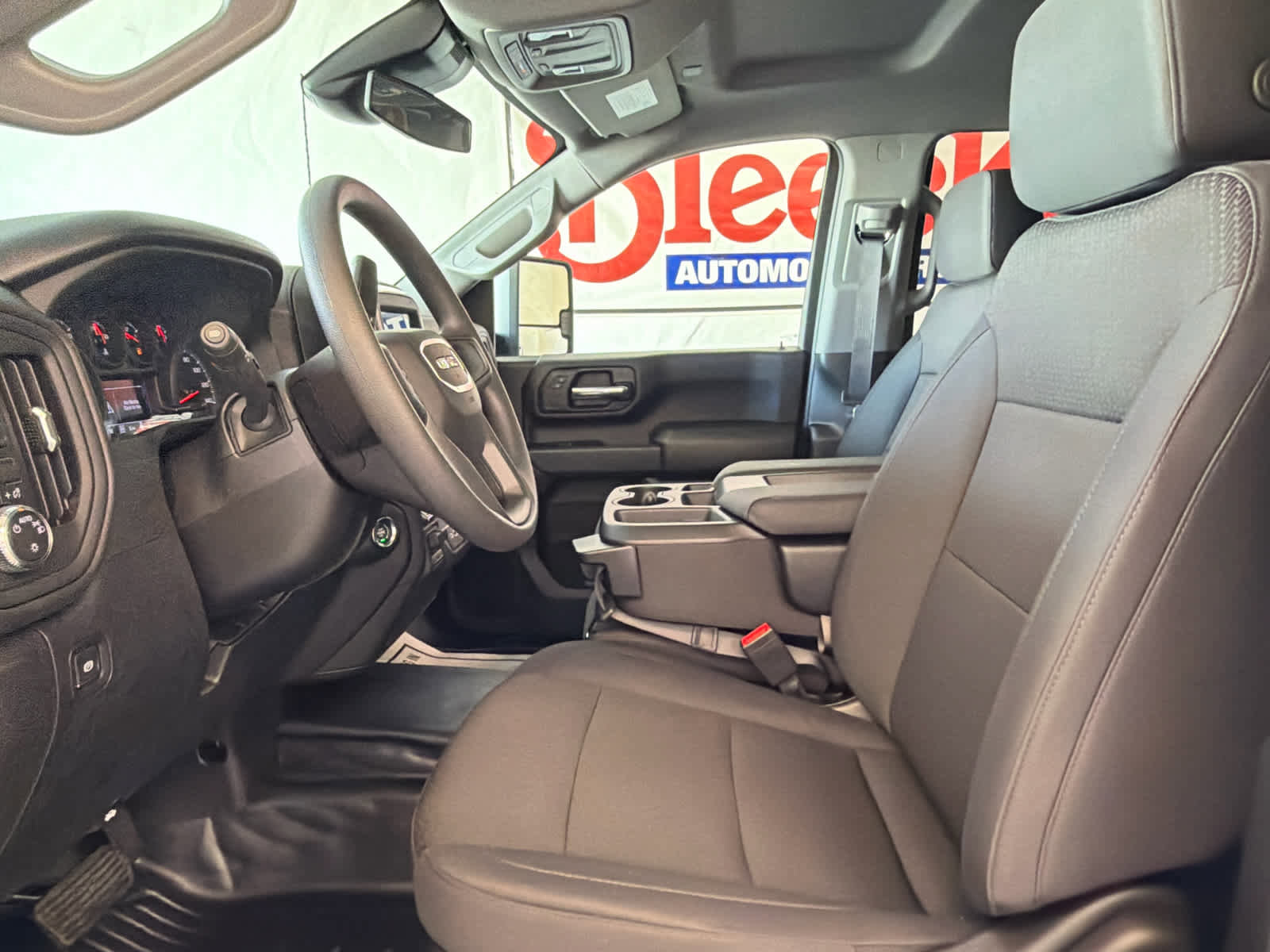 New 2026 GMC Sierra 2500 Pro AWD/4WD image 15