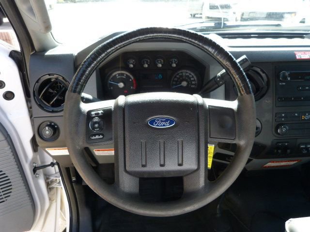 Used 2016 Ford F550 4x4 Regular Cab Super Duty image 40