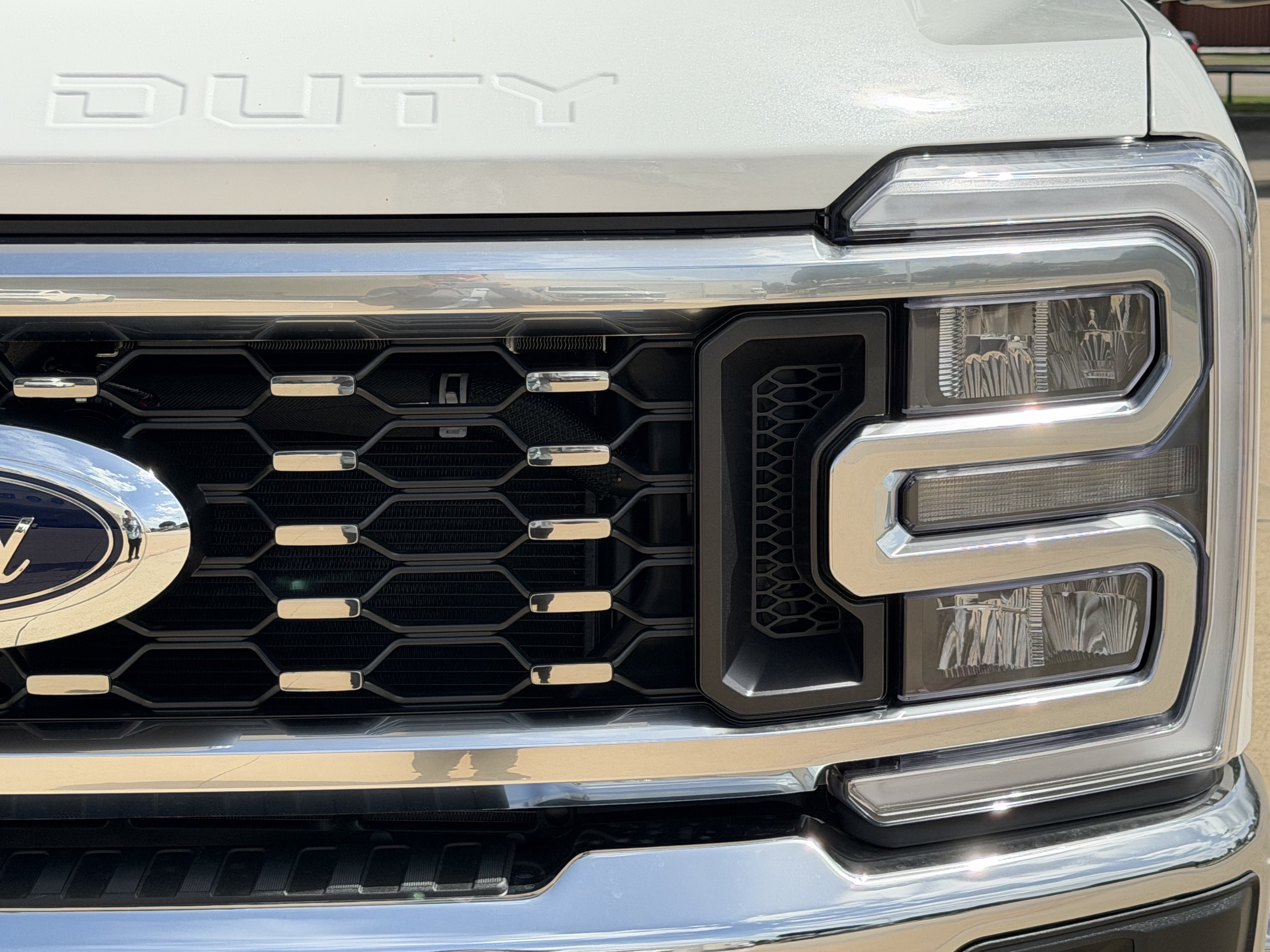 New 2026 Ford F350 King Ranch w/ Chrome Package AWD/4WD image 11