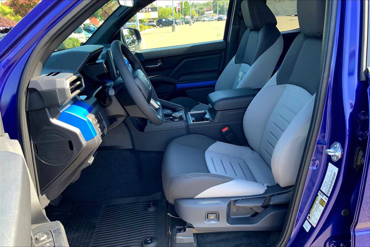 New 2025 Toyota Tacoma TRD Off-Road image 9