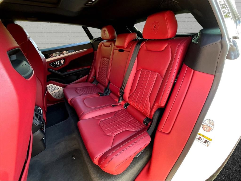 Used 2022 Lamborghini Urus AWD/4WD image 20