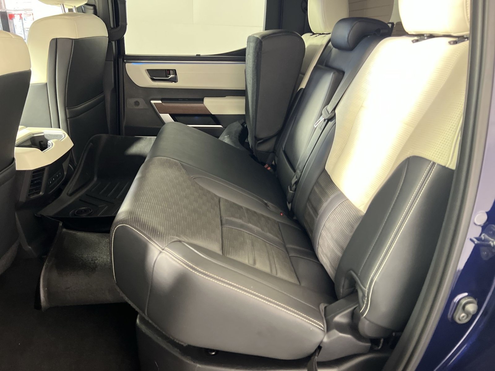 Used 2022 Toyota Tundra Capstone AWD/4WD image 29