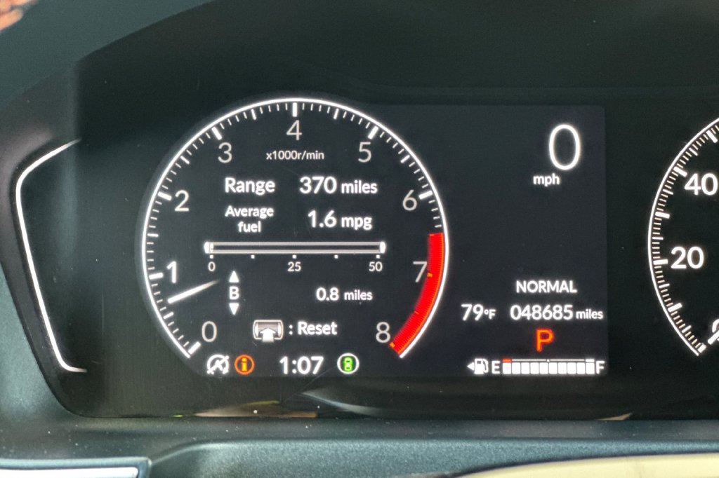 Certified 2024 Honda Pilot Sport image 32