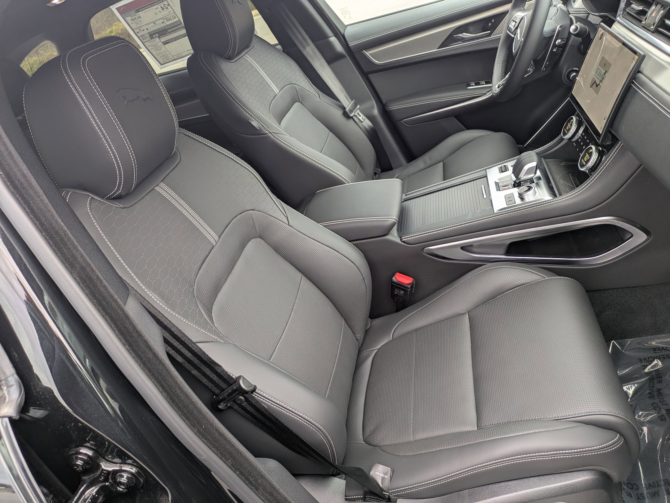 New 2026 Jaguar F-PACE R-Dynamic S image 31