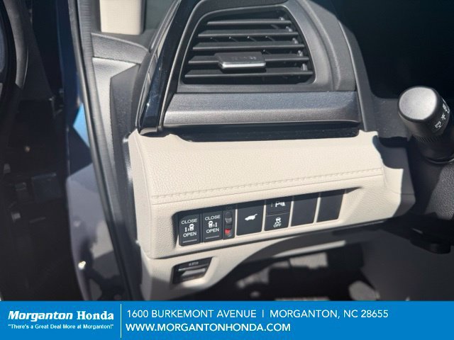 Used 2026 Honda Odyssey Touring image 7