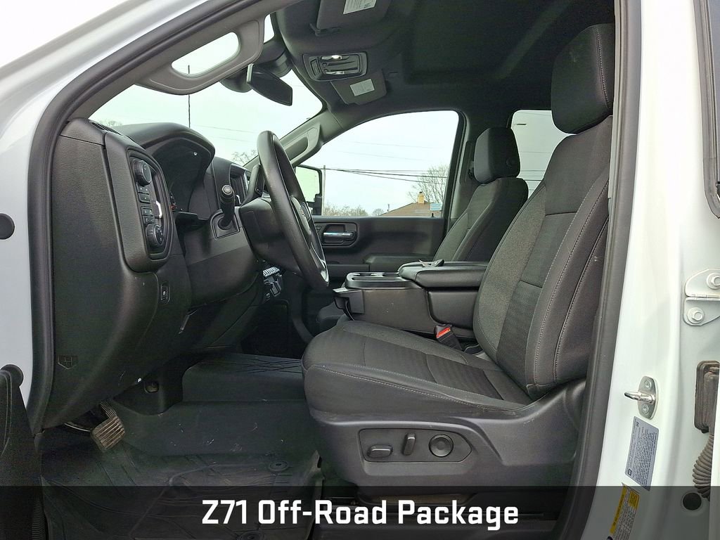 Used 2024 Chevrolet Silverado 2500 Custom w/ Custom Value Package image 16