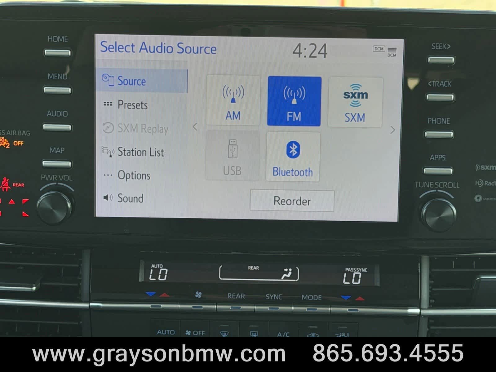 Used 2024 Toyota Sienna LE image 18
