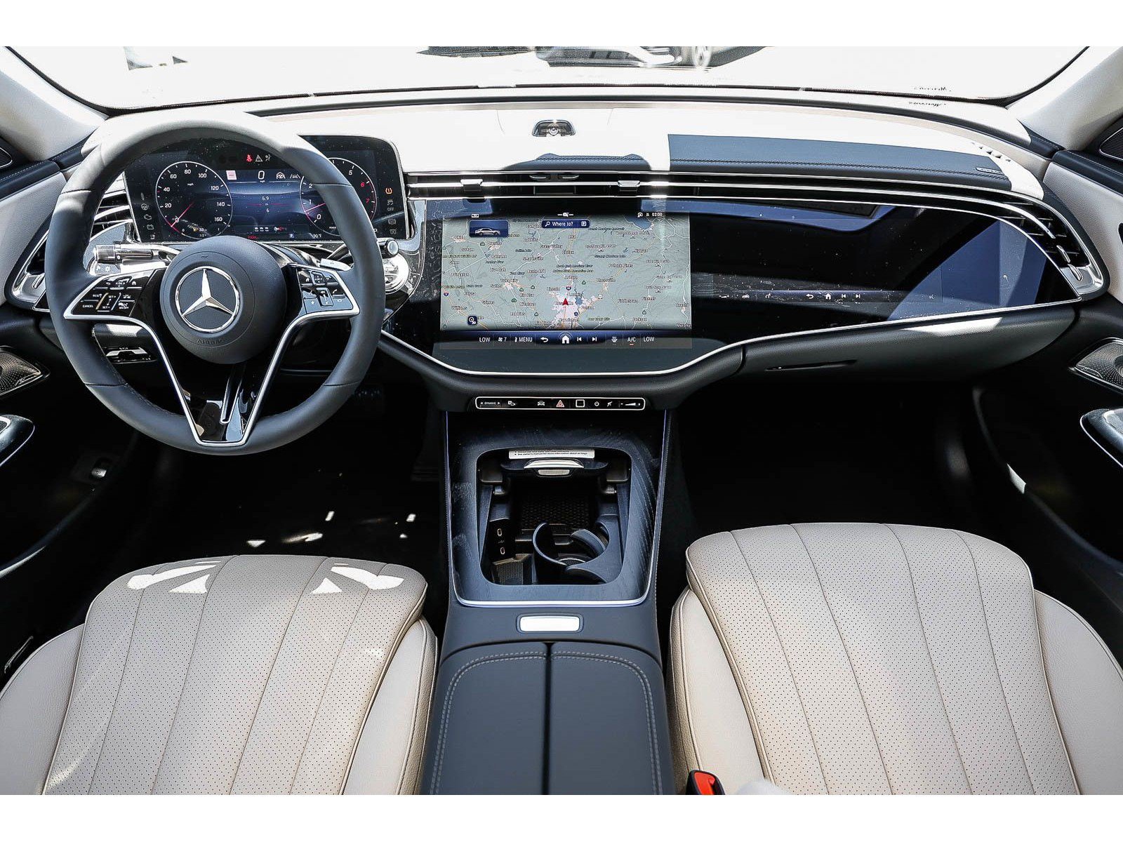 New 2026 Mercedes-Benz E 450 4MATIC Sedan image 11