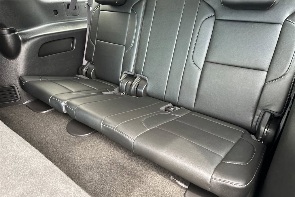 Used 2017 Chevrolet Suburban LT AWD/4WD image 15