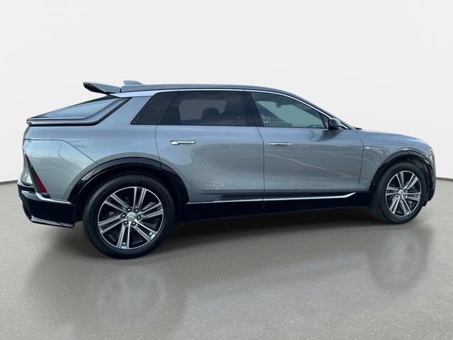 Certified 2024 Cadillac Lyriq Luxury w/ LPO, Floor Liner Package AWD/4WD image 6
