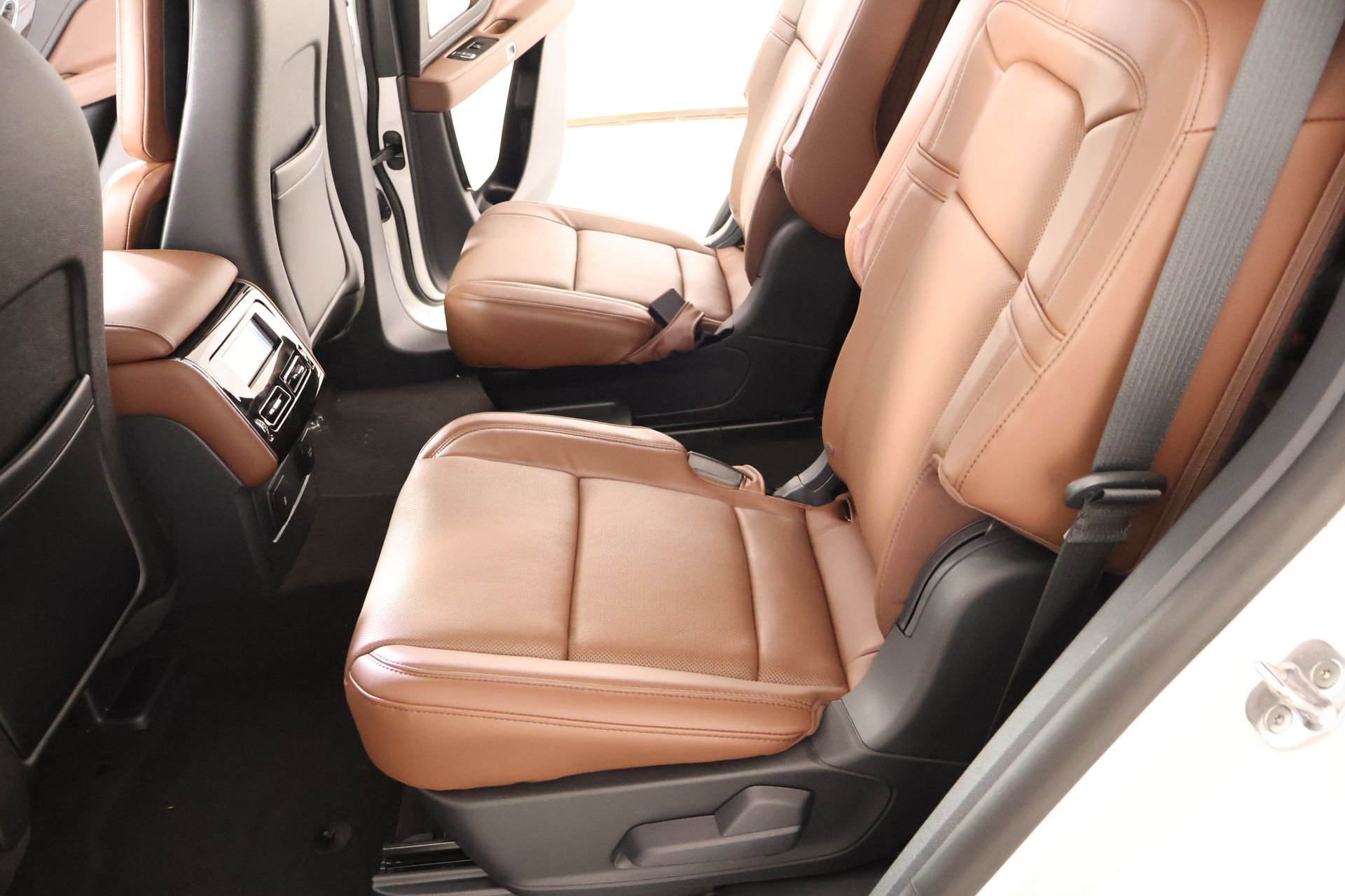 New 2026 Lincoln Aviator Reserve AWD/4WD image 12