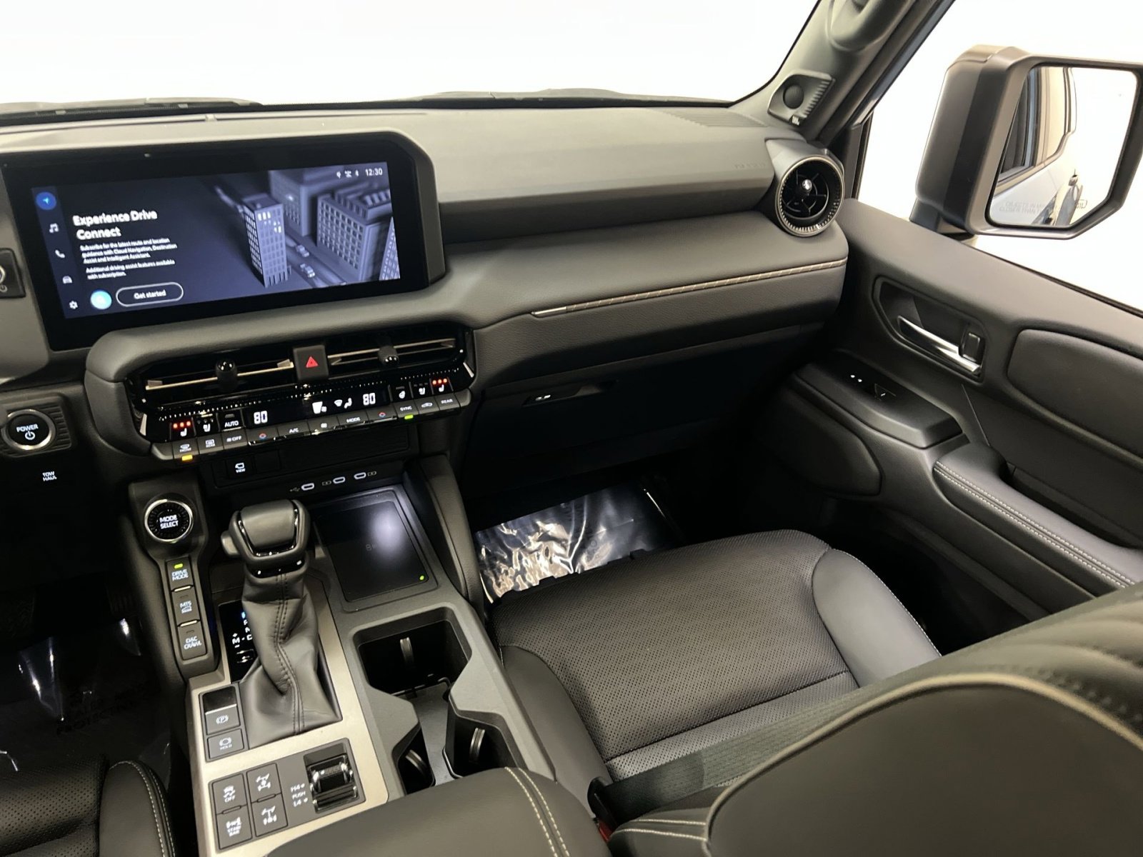 Used 2024 Toyota Land Cruiser image 31