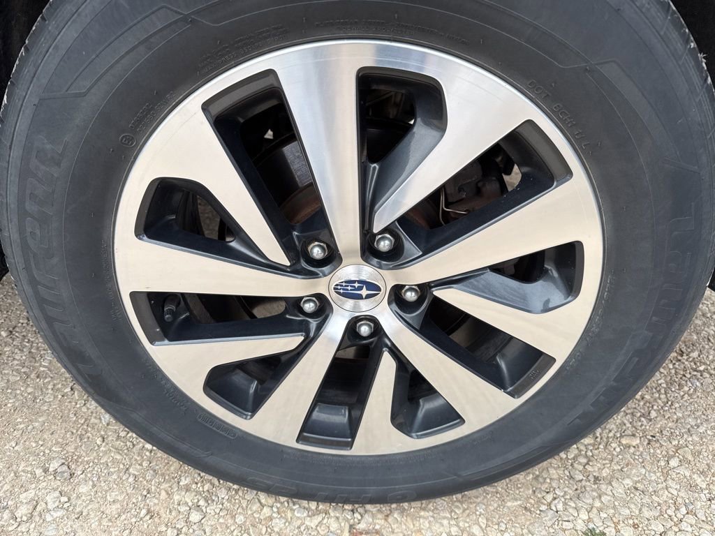 Used 2022 Subaru Outback Premium image 9