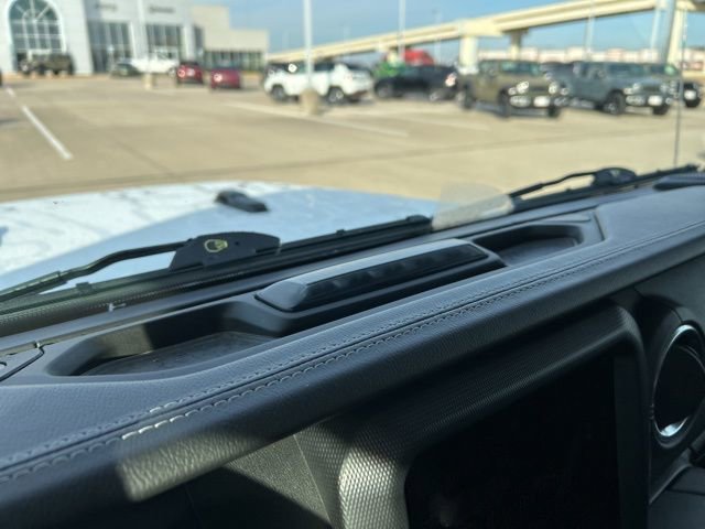 Used 2023 Jeep Wrangler Unlimited Sahara image 24