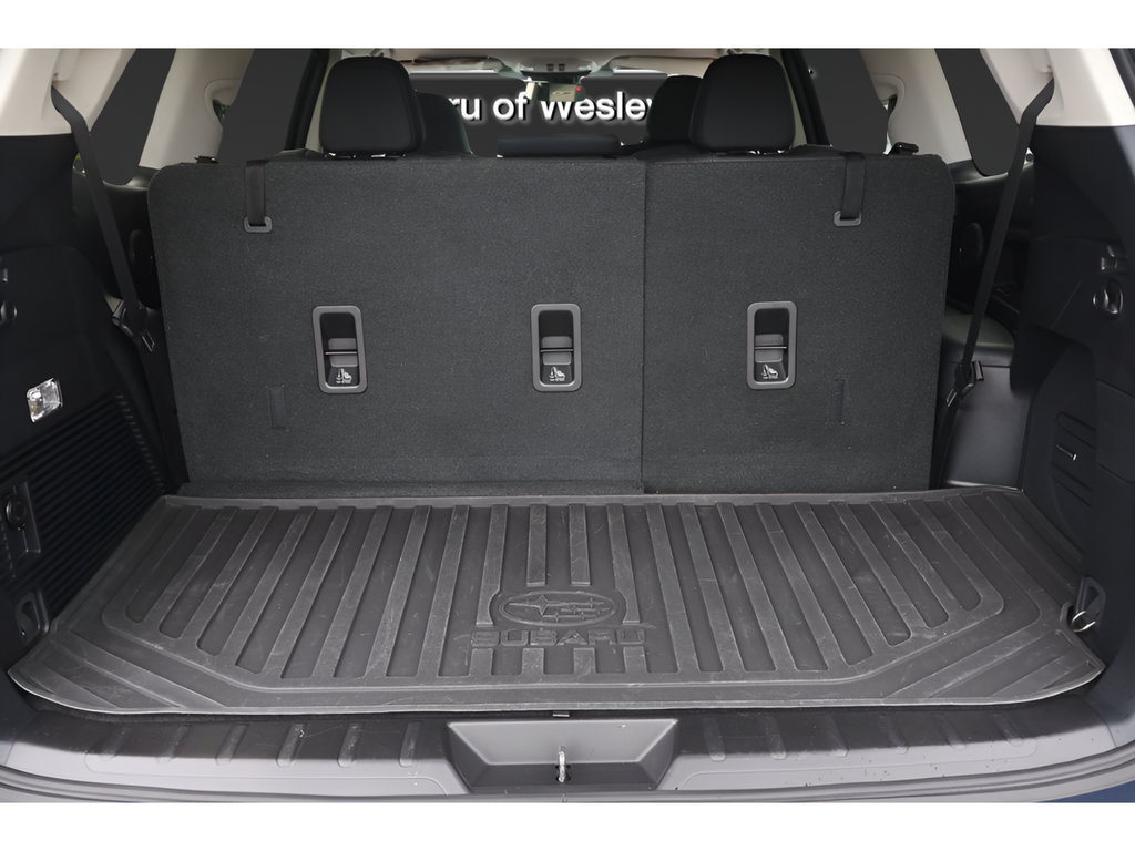 Used 2023 Subaru Ascent Limited w/ Technology Package AWD/4WD image 18
