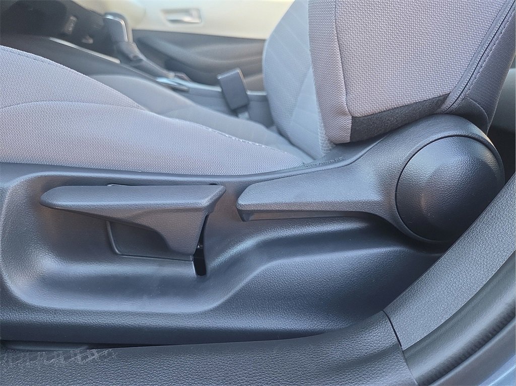 New 2026 Toyota Corolla SE image 18