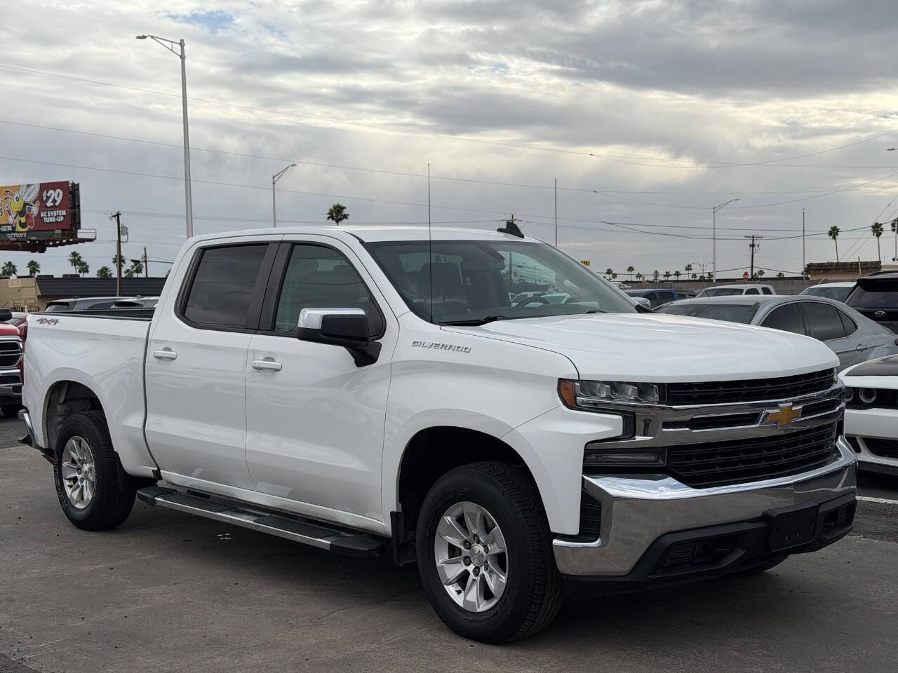 Used 2019 Chevrolet Silverado 1500 LT w/ All-Star Edition AWD/4WD image 12