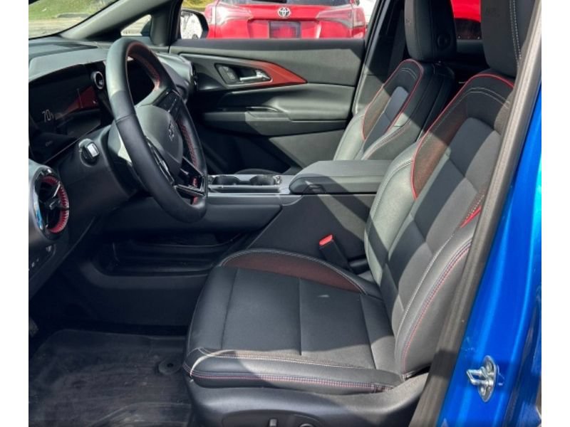 Used 2024 Chevrolet Equinox EV RS FWD image 5