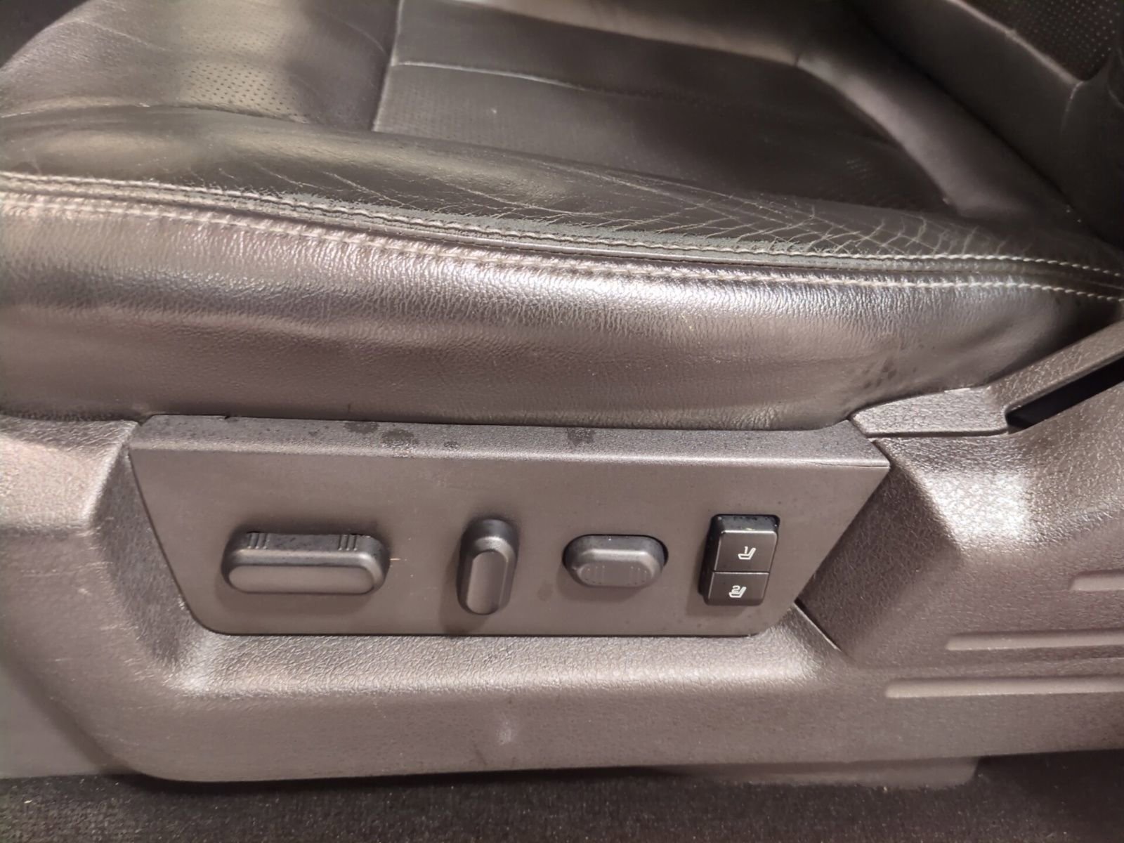 Used 2012 Ford F150 Lariat w/ Lariat Plus Pkg AWD/4WD image 16