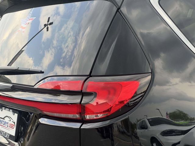 Used 2025 Chrysler Pacifica Select FWD image 9