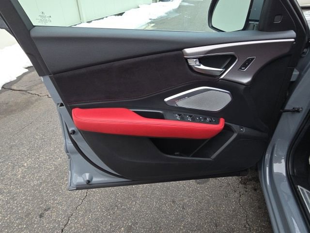 Used 2025 Acura RDX A-Spec image 25