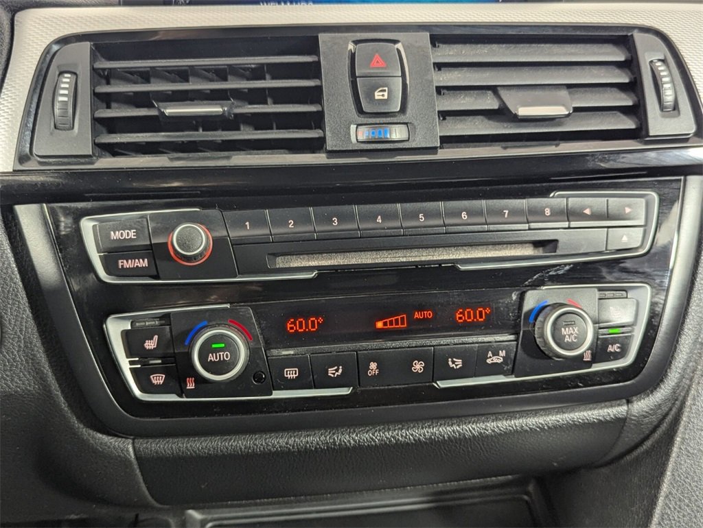 Used 2014 BMW 435i Convertible image 19