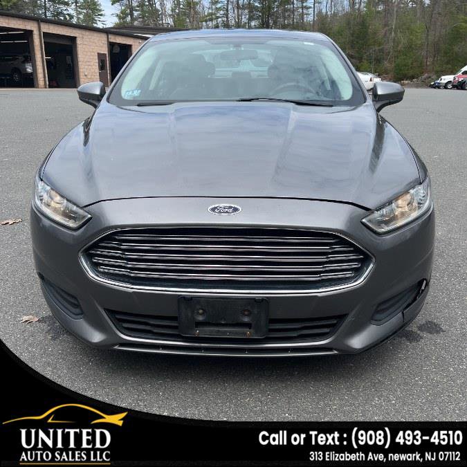 Used 2014 Ford Fusion S FWD image 2