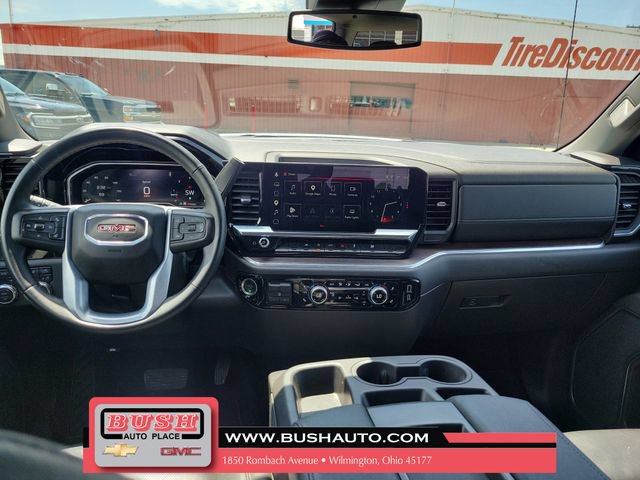 Used 2025 GMC Sierra 1500 SLT AWD/4WD image 9