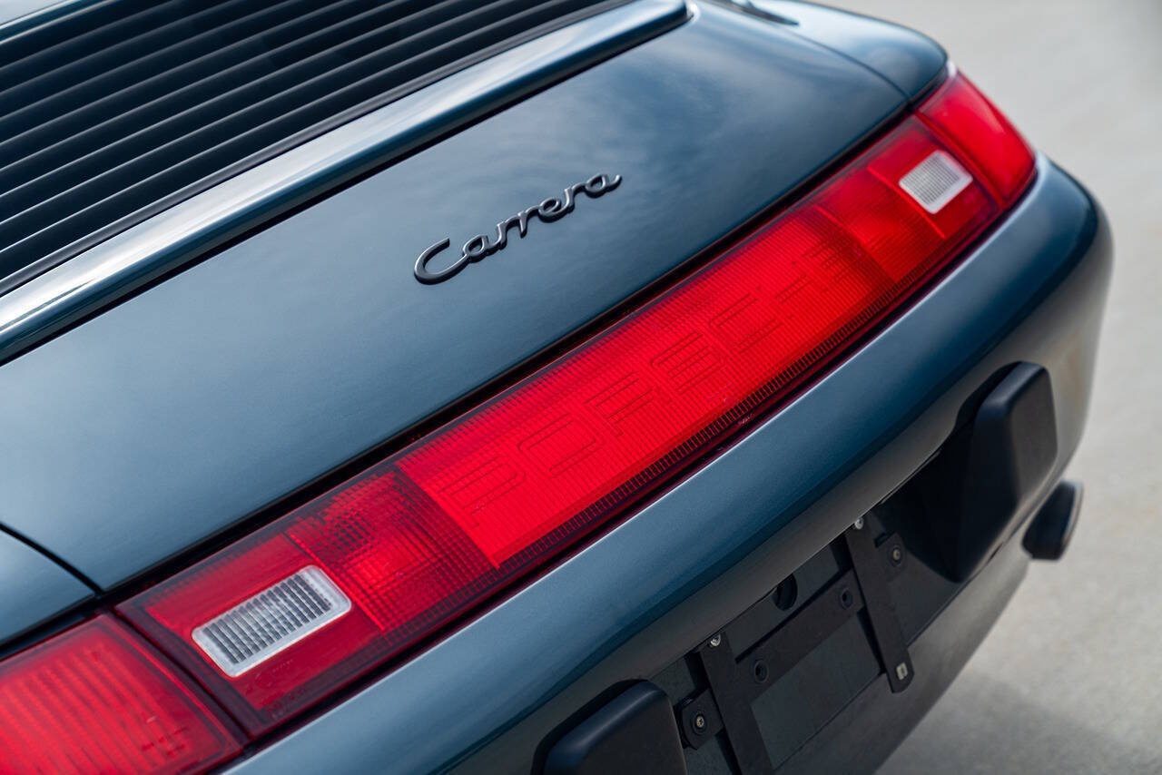 Used 1995 Porsche 911 Cabriolet image 32