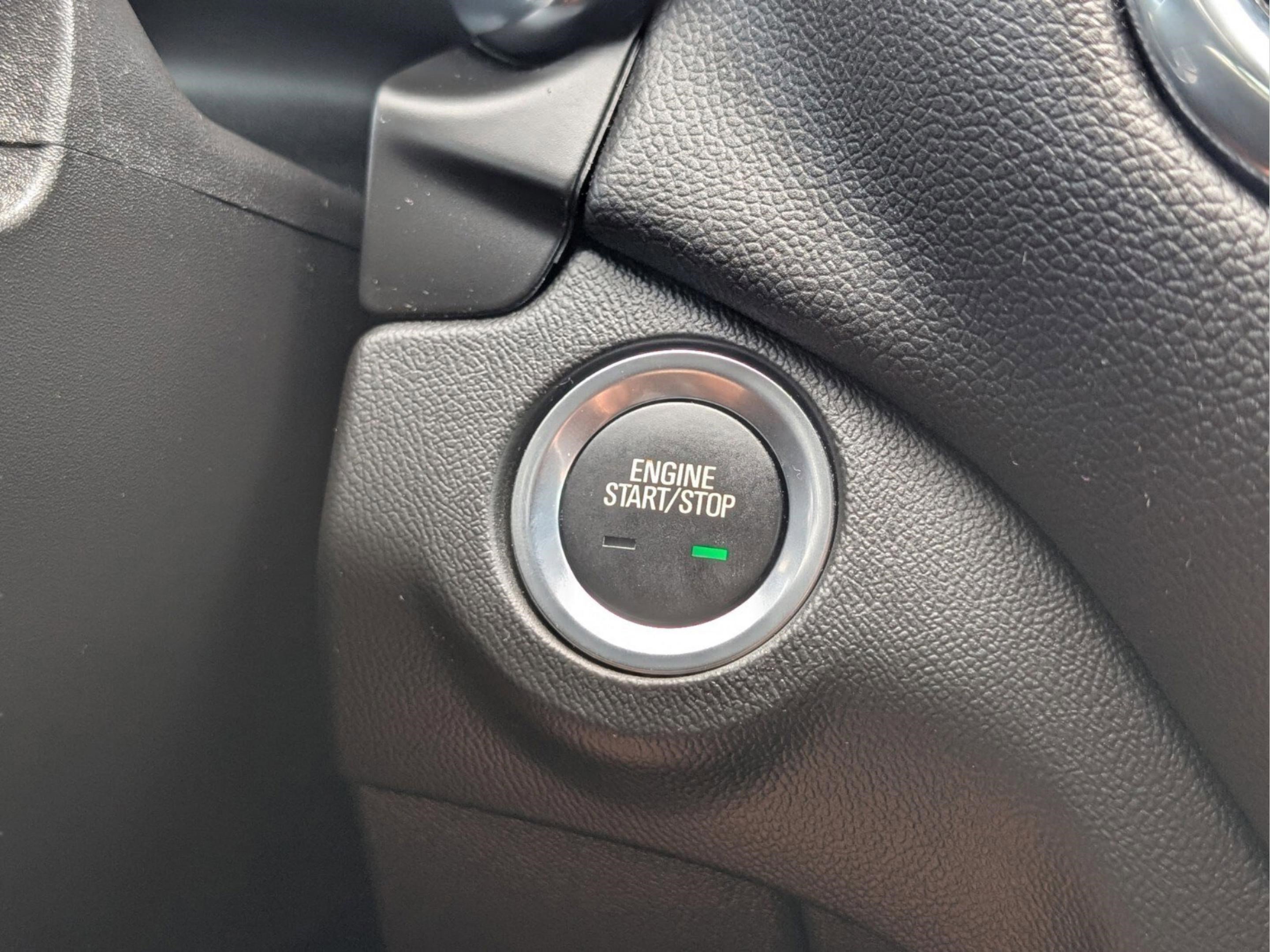 Used 2023 Chevrolet Equinox LT FWD image 20
