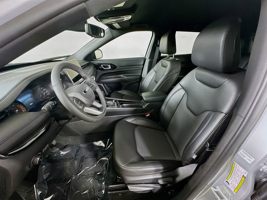 Used 2026 Jeep Compass Latitude image 15