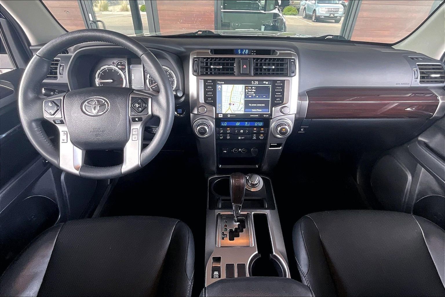 Used 2022 Toyota 4Runner Limited AWD/4WD image 7
