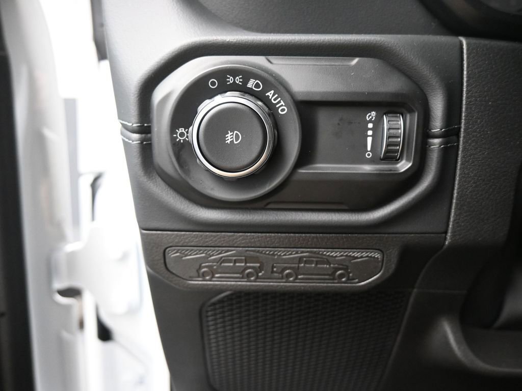 New 2026 Jeep Wrangler Sahara image 33