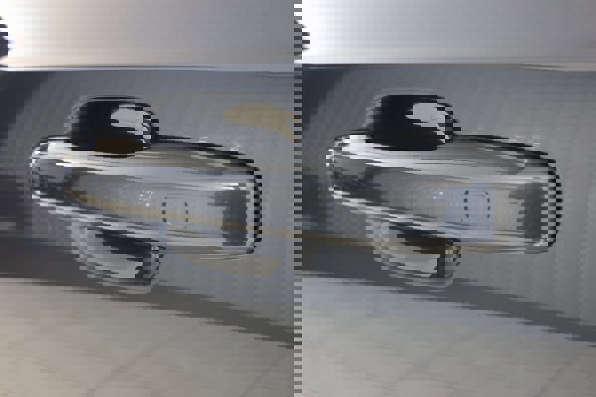 Used 2023 Volvo XC90 T8 Ultimate image 22