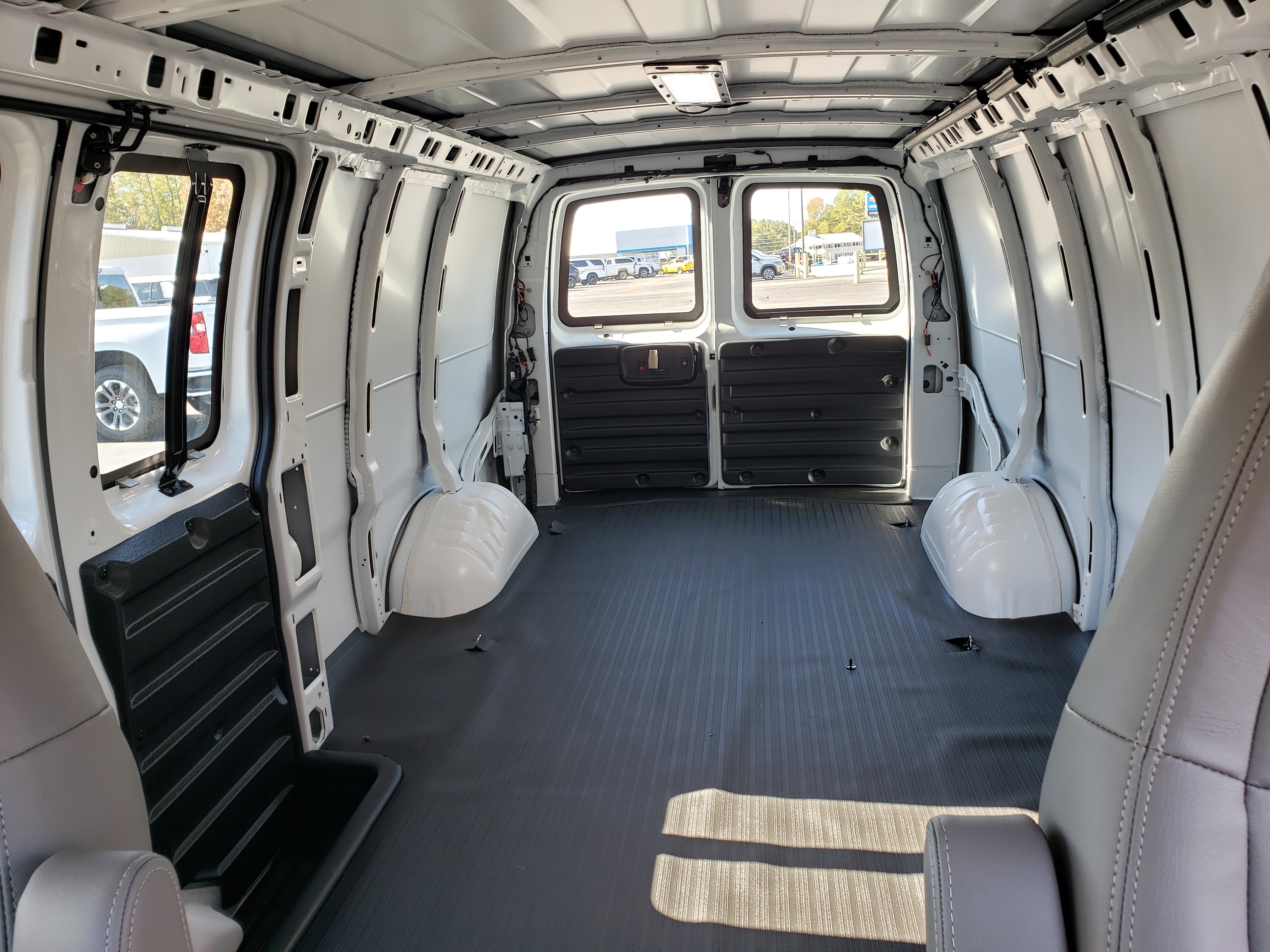 New 2025 Chevrolet Express 2500 Extended w/ Driver Convenience Package image 28