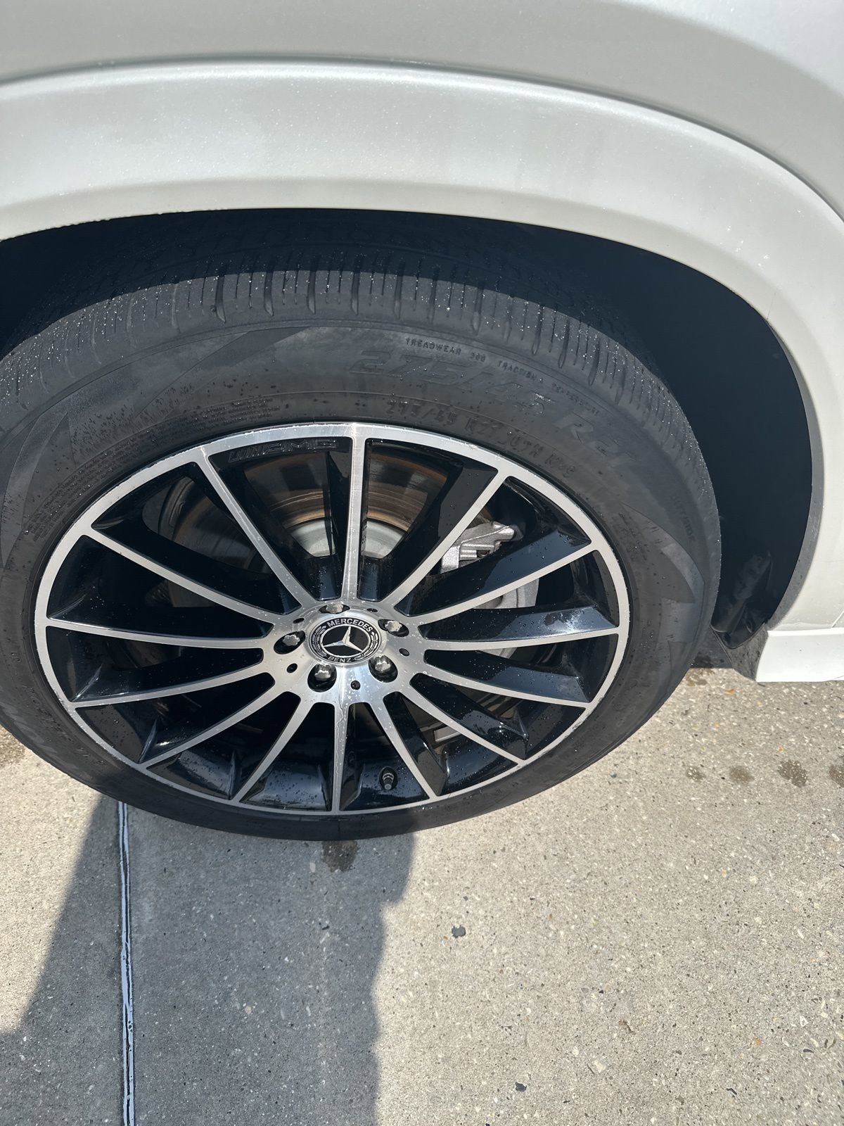 Used 2023 Mercedes-Benz GLE 450 4MATIC image 2