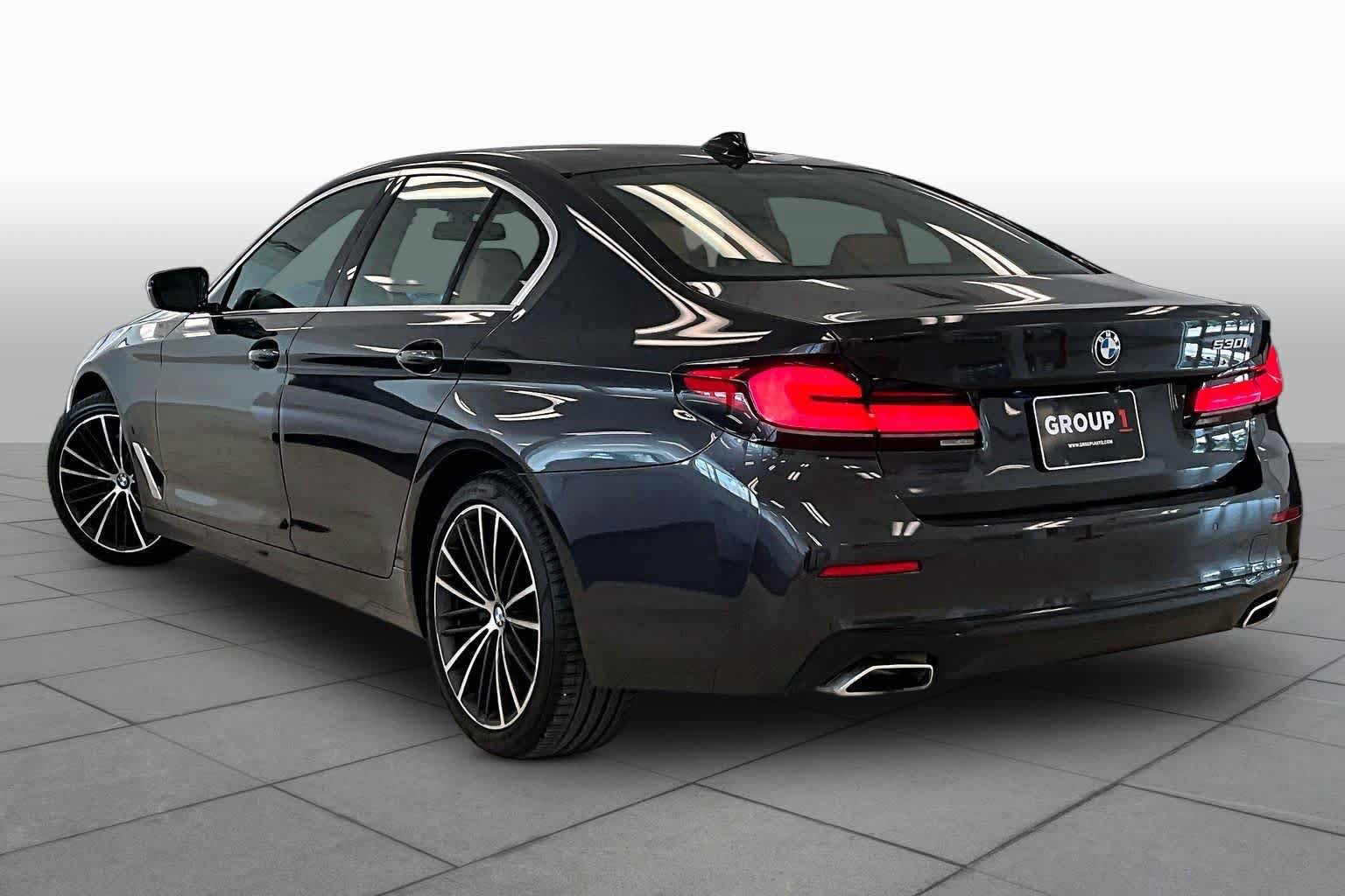 Used 2023 BMW 530i w/ Premium Package RWD image 10