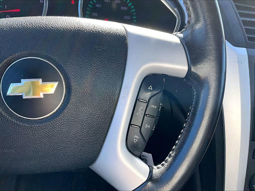 Used 2012 Chevrolet Traverse LT image 17