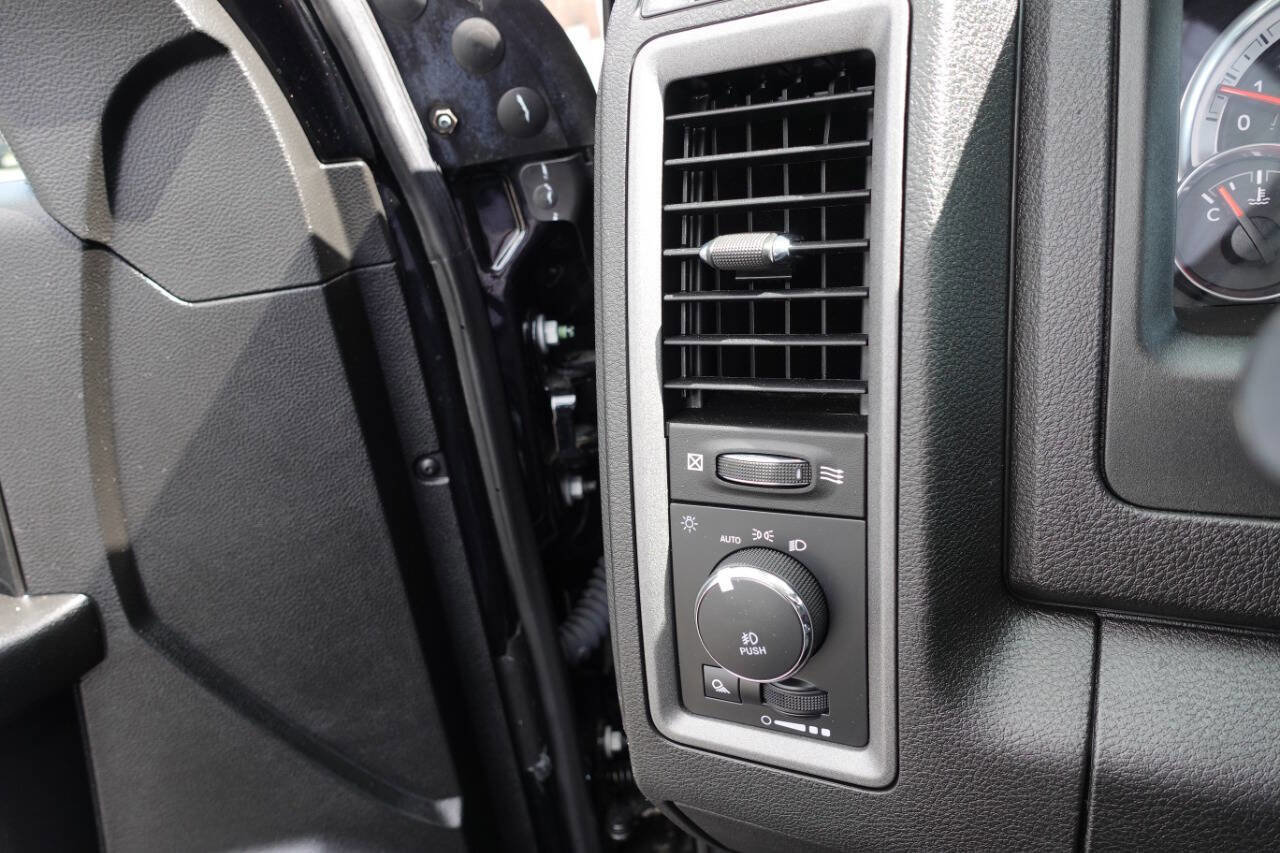 Used 2022 RAM 1500 Express w/ Wheel & Sound Group AWD/4WD image 54