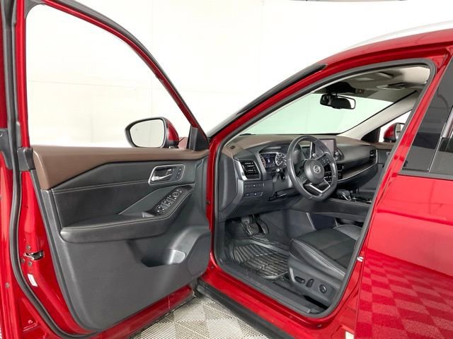 Used 2021 Nissan Rogue SL image 24