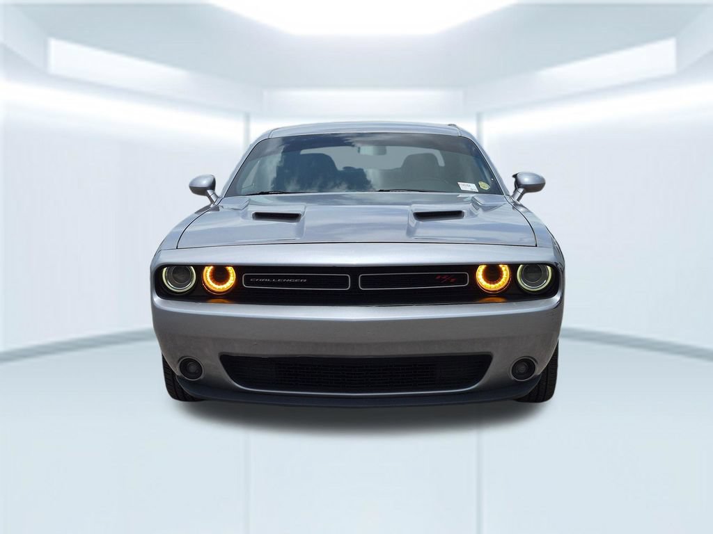 Used 2016 Dodge Challenger R/T Plus RWD image 10