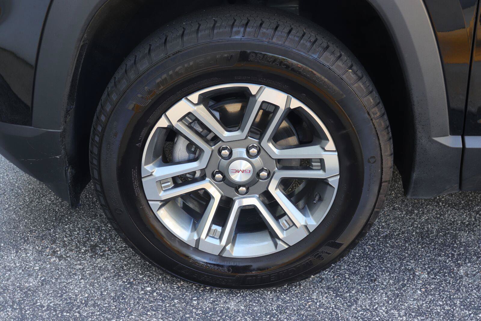 Used 2025 GMC Terrain Elevation AWD/4WD image 34