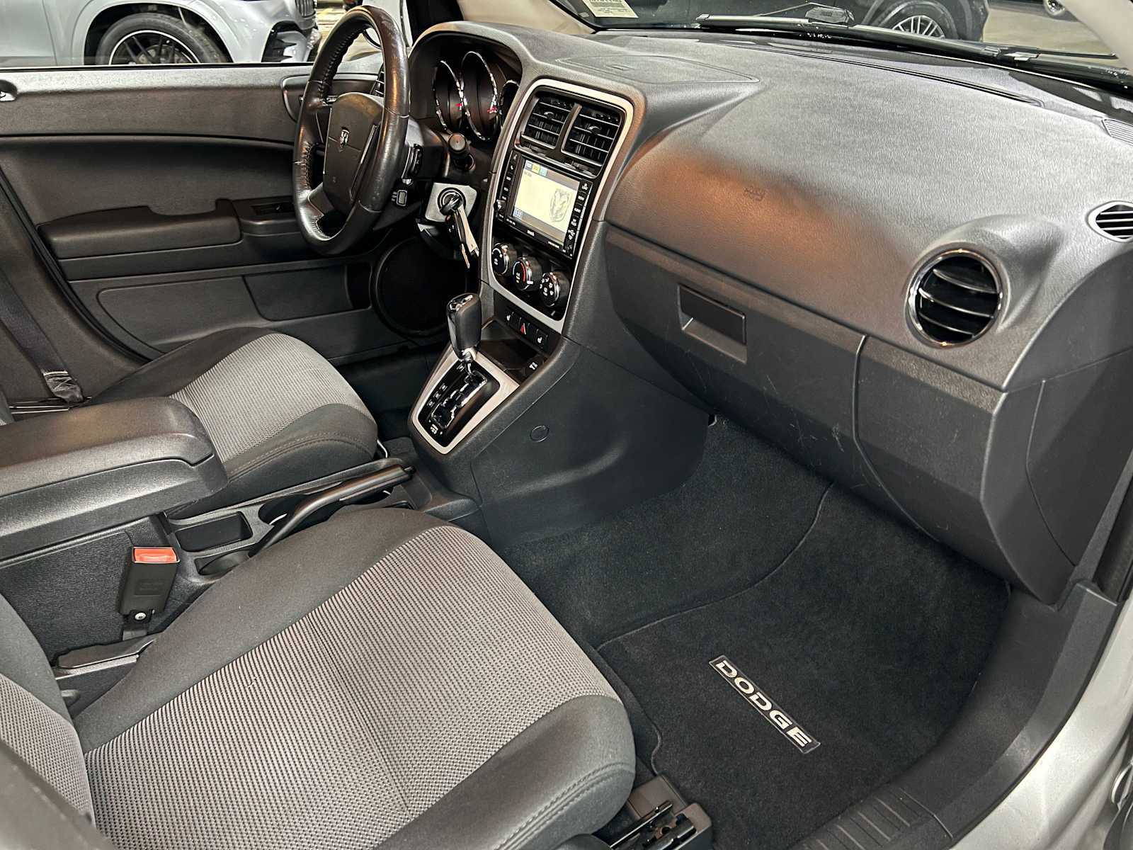 Used 2010 Dodge Caliber Heat w/ Premium Sound Group FWD image 11